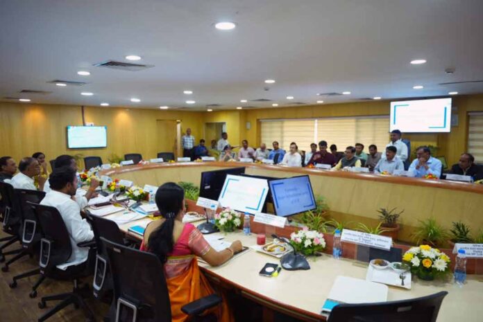 South Central Railway held a meeting with Telangana & Karnataka MPs on Oct 24, discussing infrastructure, connectivity & revenue growth.